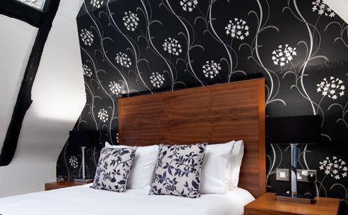 The Boleyn Hotel Staines-upon-Thames Esterno foto